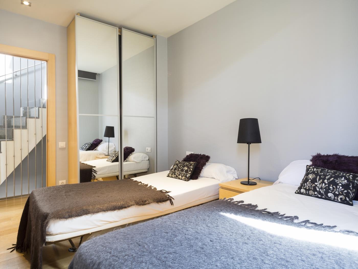 شرفة خاصة وحمام سباحة شقة - My Space Barcelona شقة