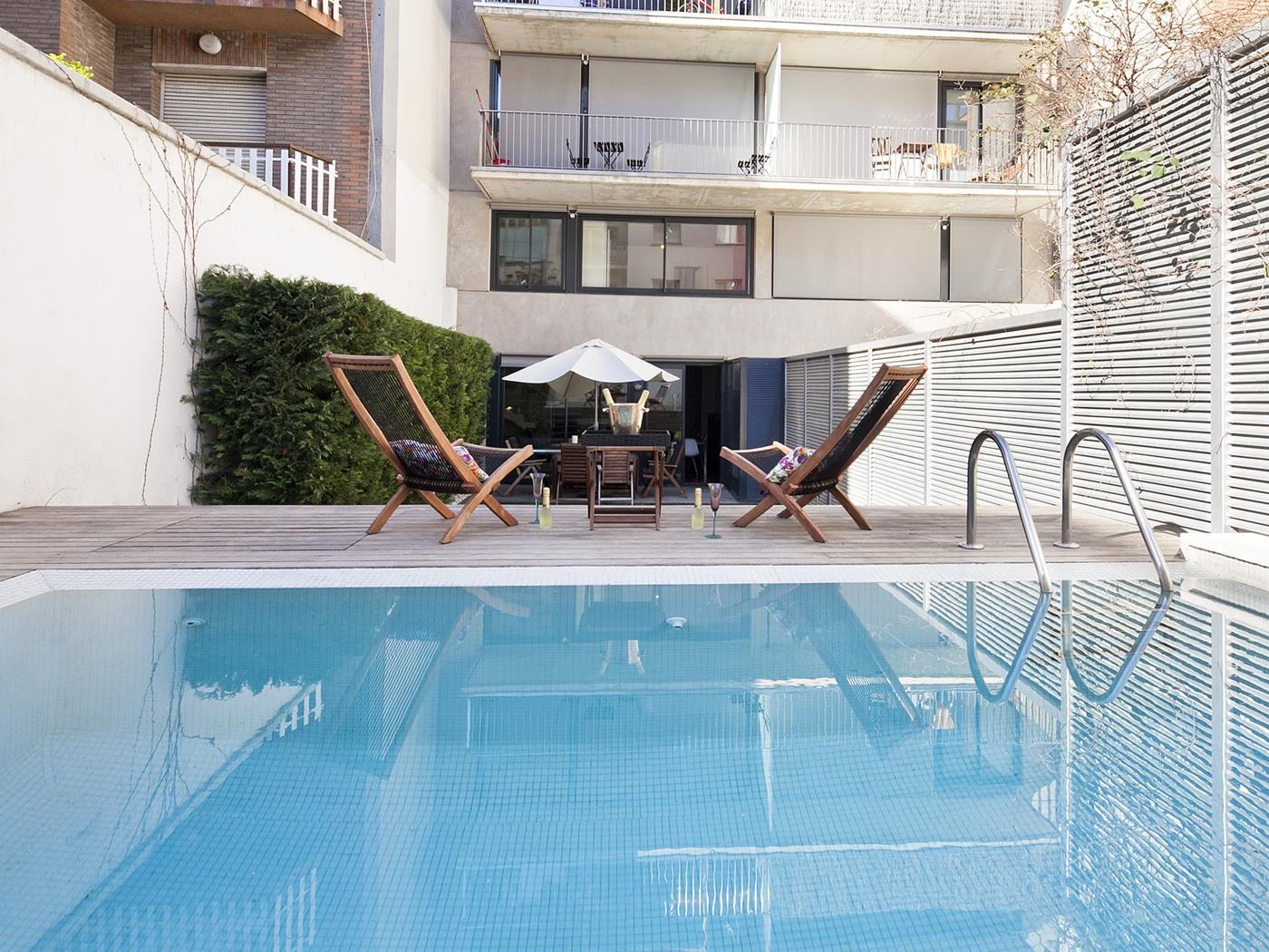 دوبلكس حديث بحديقة خاصة وحمام سباحة - My Space Barcelona شقة