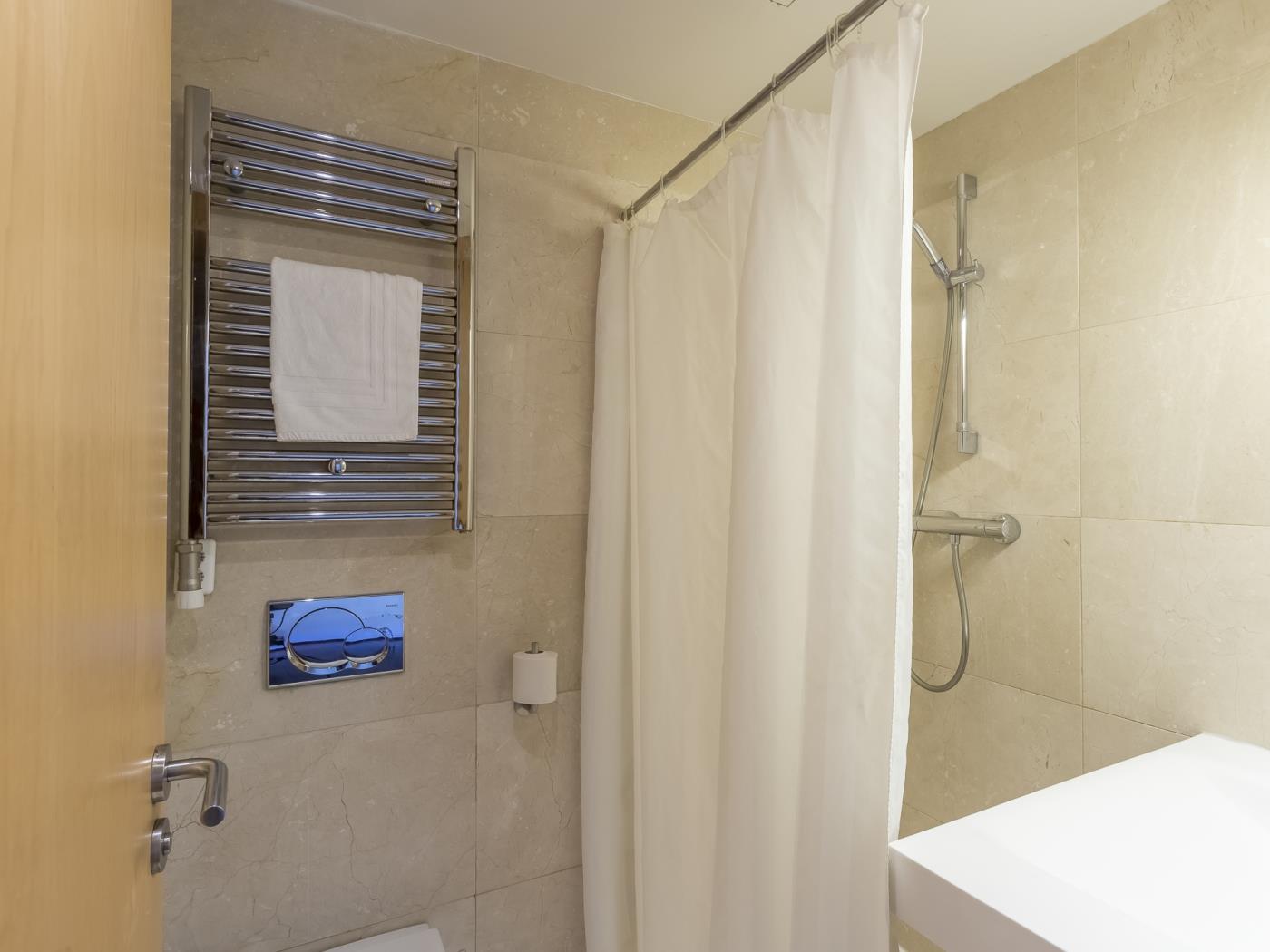 شقة مع تراس وبركة بالقرب من حديقة غويل - My Space Barcelona شقة