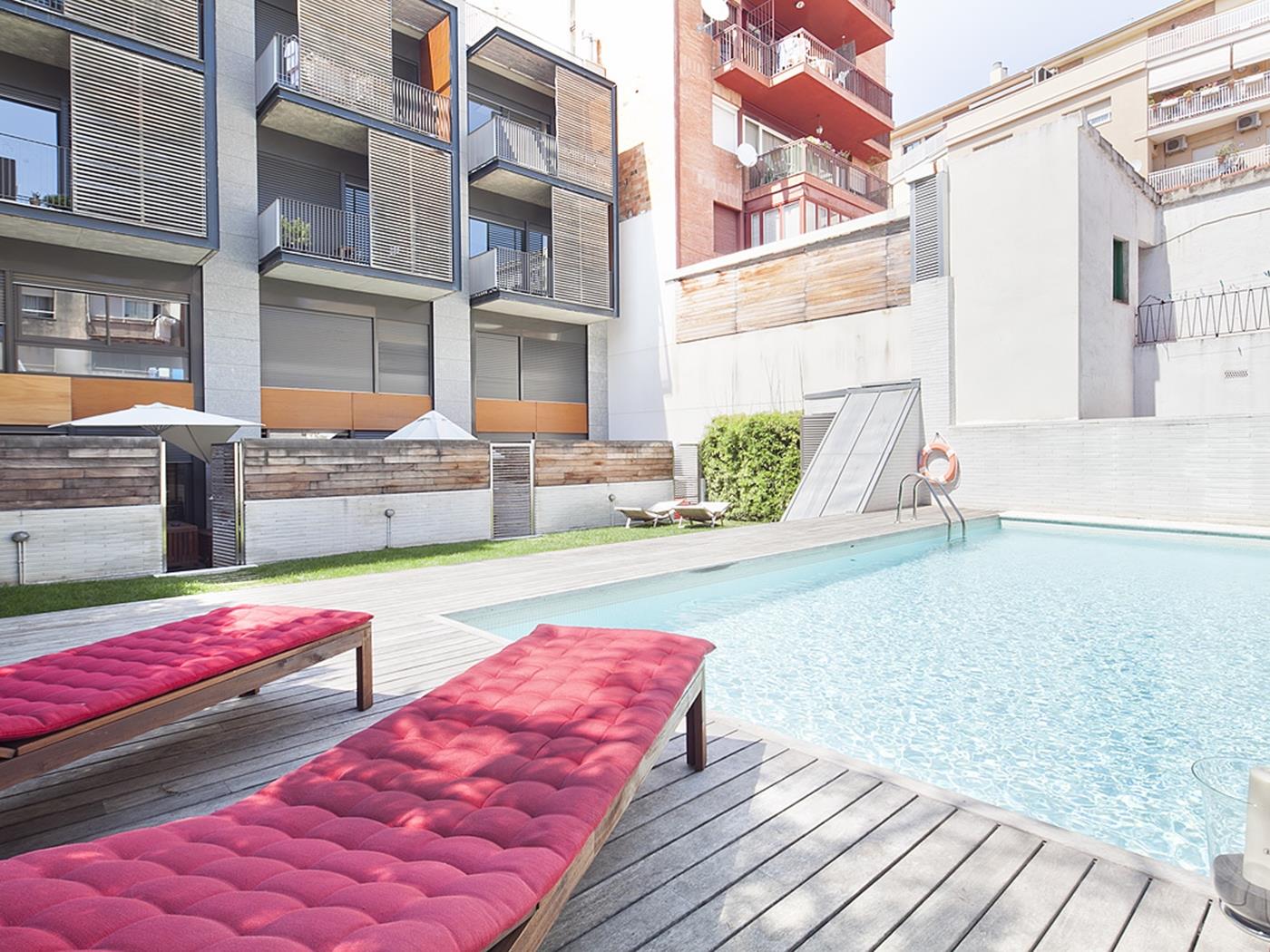 تراس وحمام سباحة بالقرب من مركز برشلونة - My Space Barcelona شقة