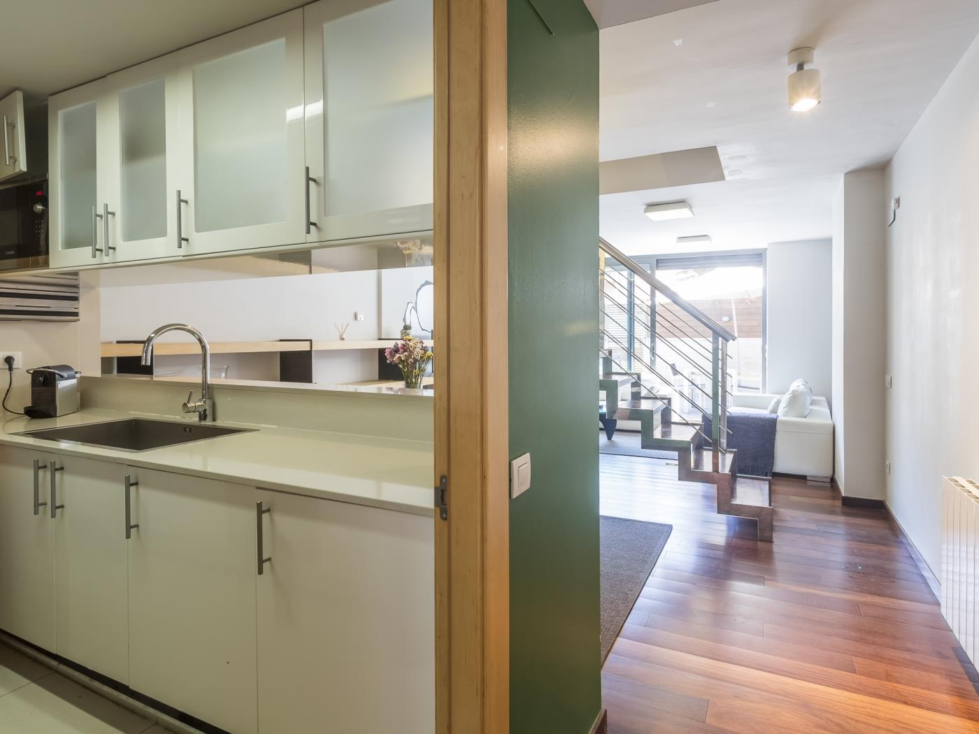 تراس وحمام سباحة بالقرب من مركز برشلونة - My Space Barcelona شقة