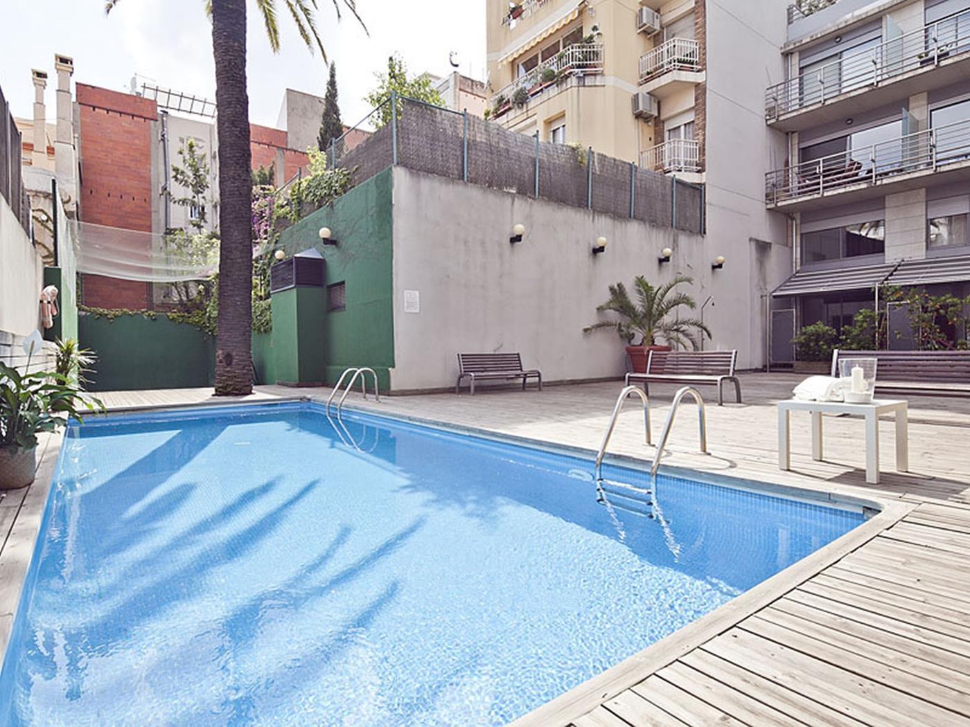 شقق للطلاب بحمام سباحة للإيجار - My Space Barcelona شقة