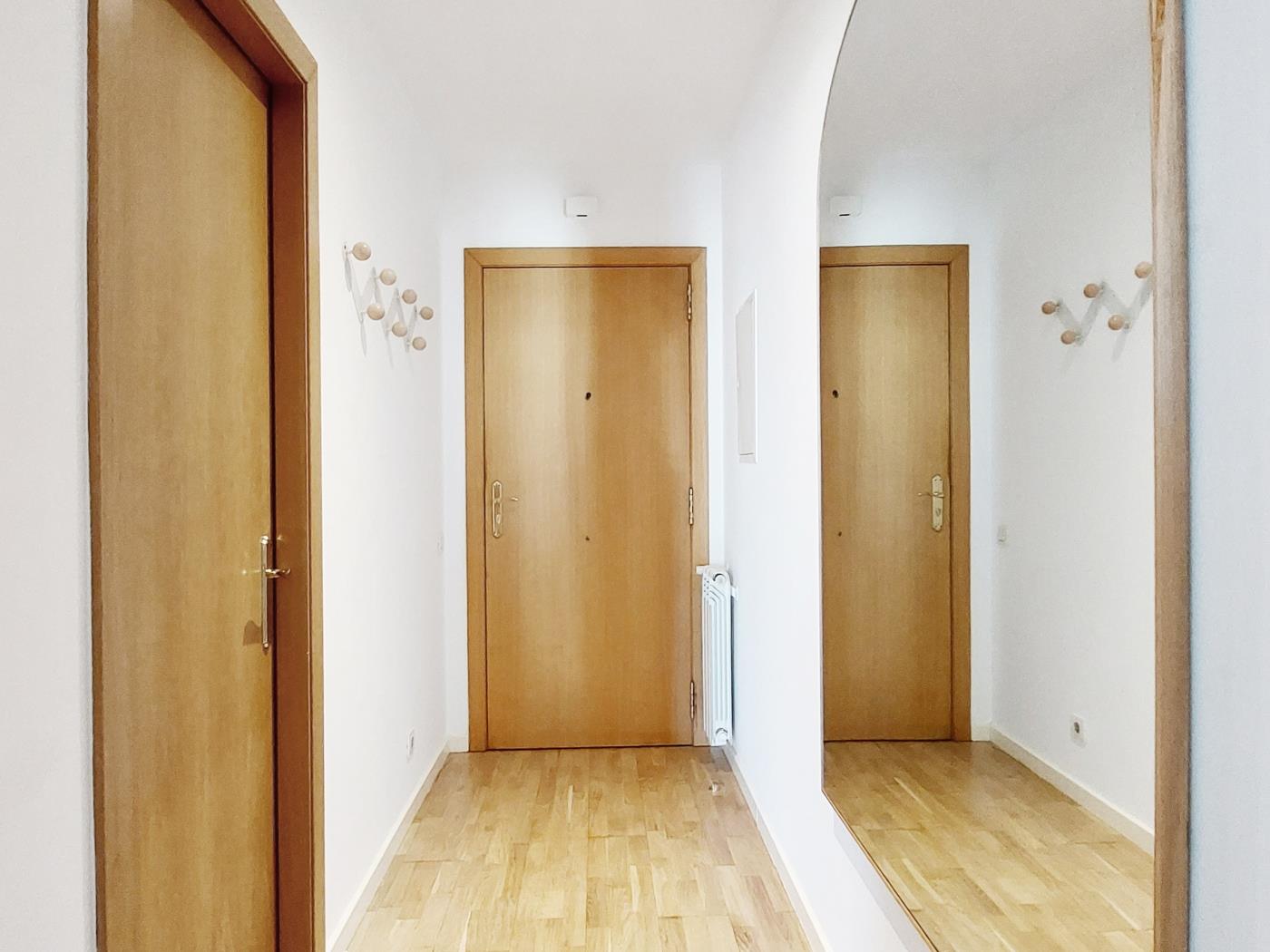 شقة مشرقة من غرفتين بجانب فندق بالاس – وسط برشلونة - My Space Barcelona شقة