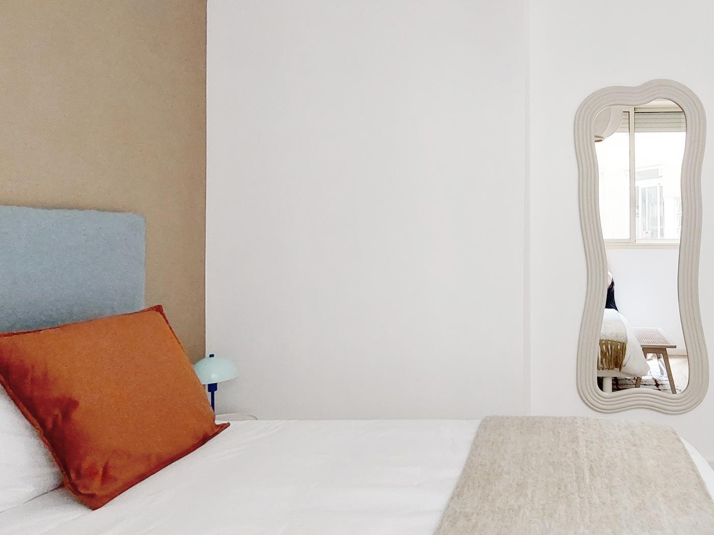 شقة مشرقة من غرفتين بجانب فندق بالاس – وسط برشلونة - My Space Barcelona شقة