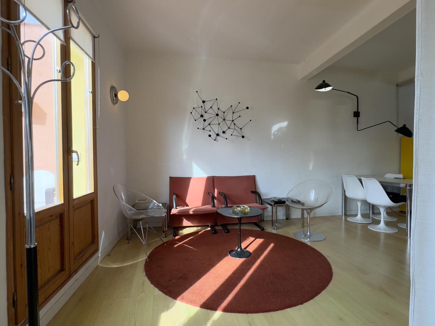 شقة دوبلكس مُجددة بغرفتين وشرفة في الحي القوطي - My Space Barcelona شقة
