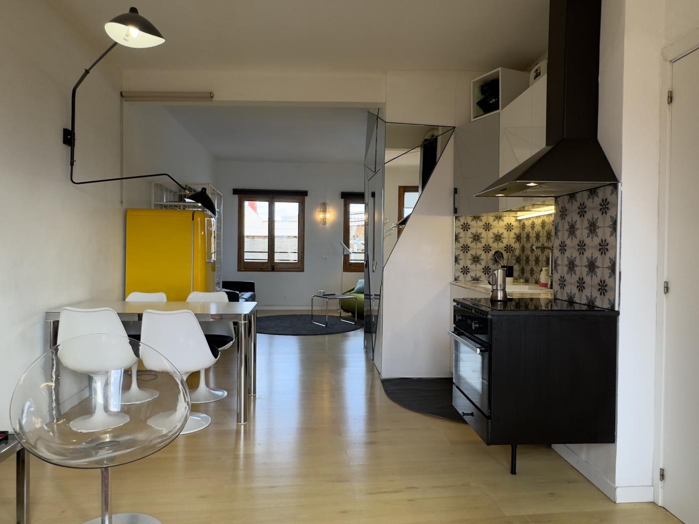 شقة دوبلكس مُجددة بغرفتين وشرفة في الحي القوطي - My Space Barcelona شقة